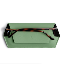 Load image into Gallery viewer, Fox & Leo Glasses Case - Sage