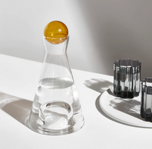 Load image into Gallery viewer, Fazeek Vice Versa Carafe - Clear+Amber