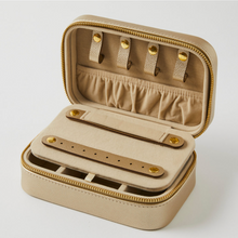 Load image into Gallery viewer, Calla Jewellery Case - Gold