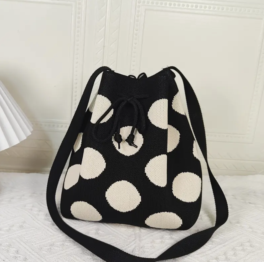 Polka Dot Knitted Bag - Bl/Wh