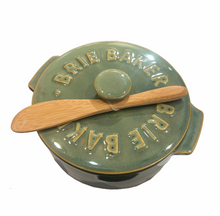 Load image into Gallery viewer, Loire Cer Brie Baker 13.5x16x7.5cm Olive
