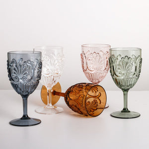 Acrylic Wine Glass Scollop - Clear