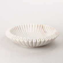 Load image into Gallery viewer, Ruffle Bowl - 30cm
