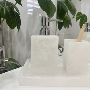 Resin Soap Dispenser 8x6x18cm - White