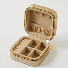 Load image into Gallery viewer, Ambrosia Square Jewellery Case - Gold
