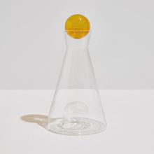 Load image into Gallery viewer, Fazeek Vice Versa Carafe - Clear+Amber
