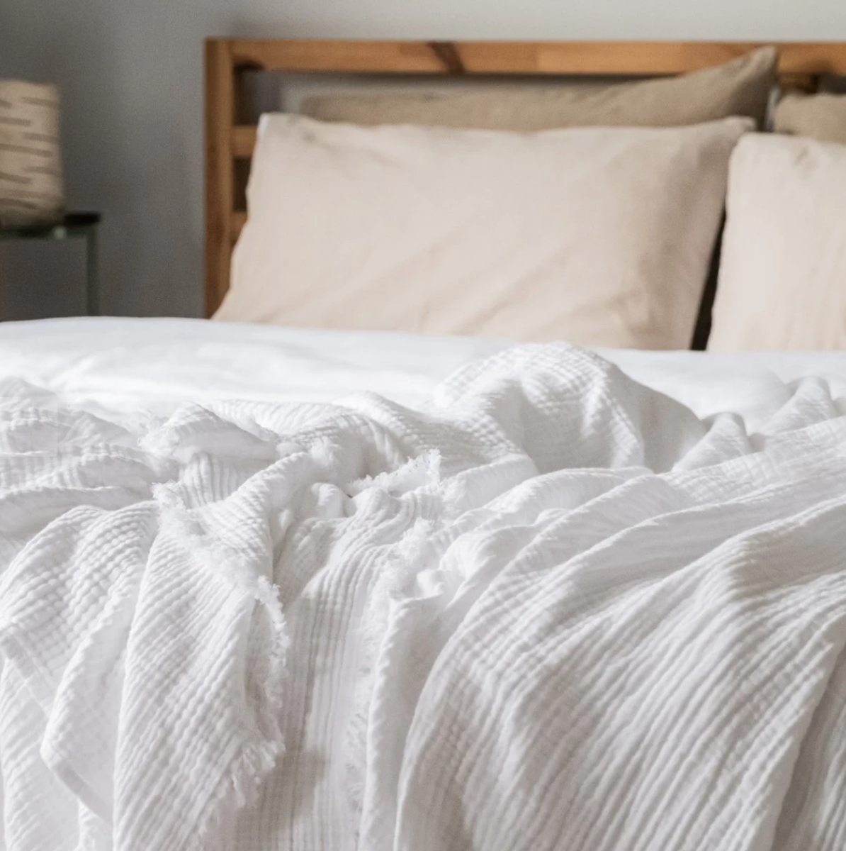 Flow Double Cotton Blanket/Throw 200x240cm - White – Made on Earth